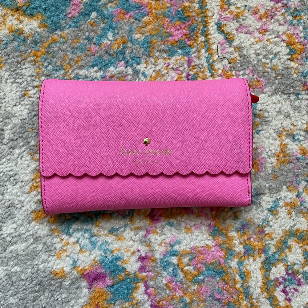 Kate Spade Scalloped Pink Wallet